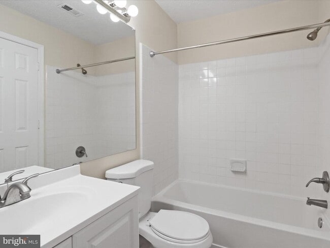 Building Photo - 1108 Huntmaster Terrace NE