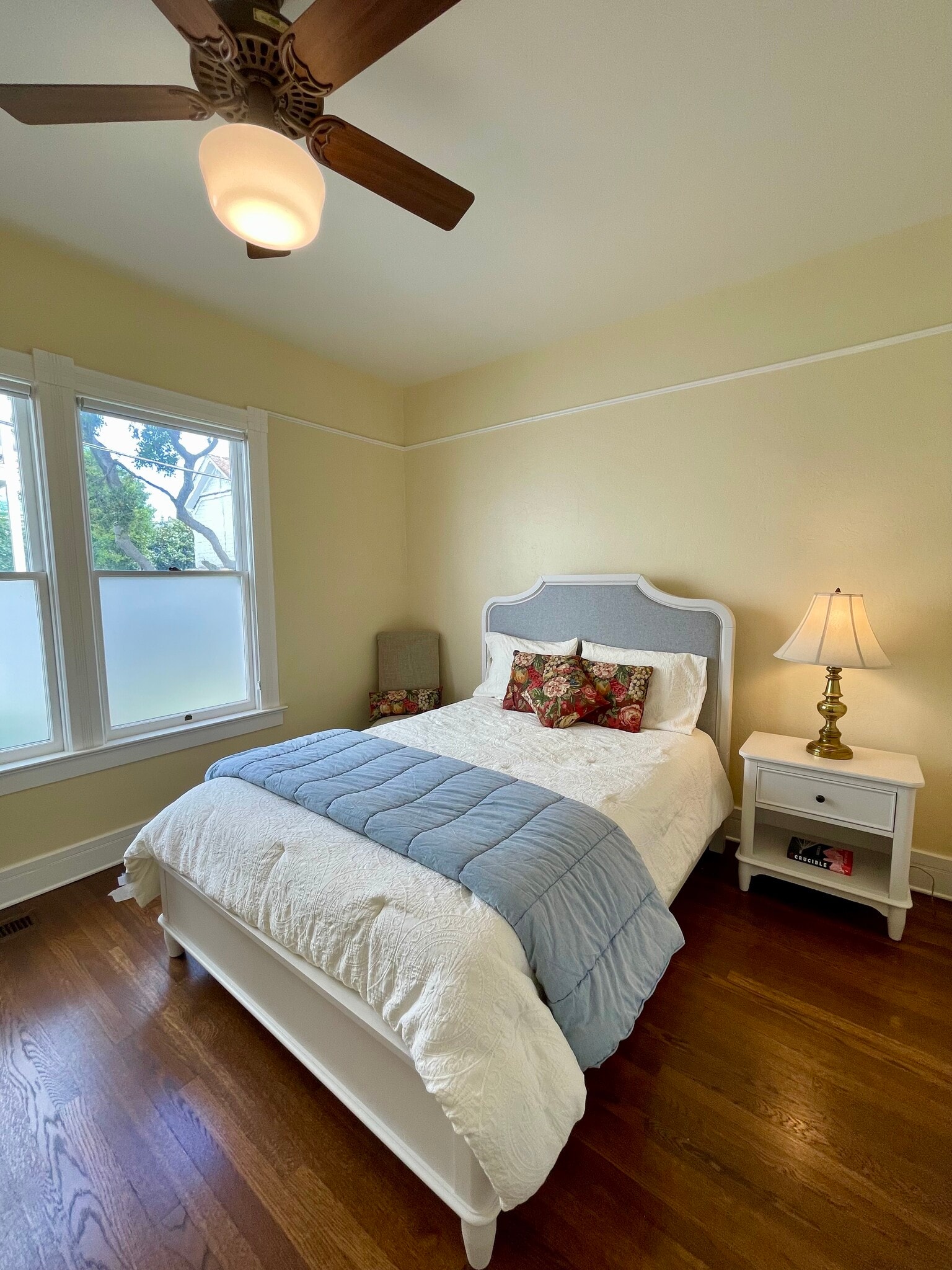 2nd Bedroom (queen bed shown) - 209 19th St