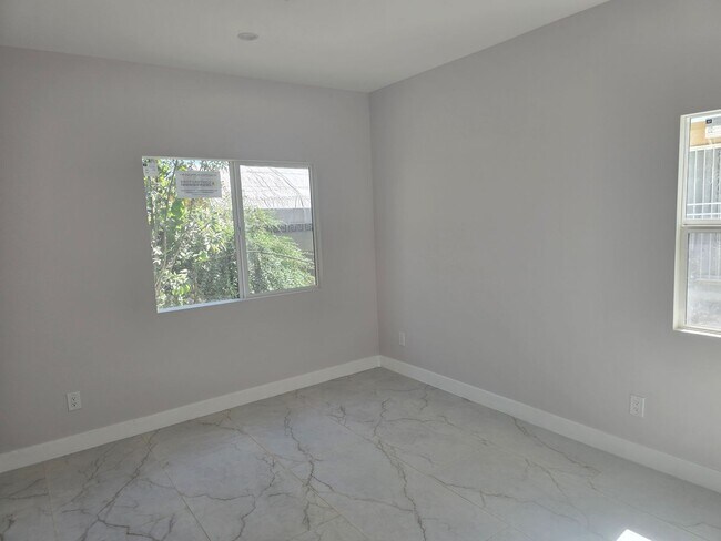 Primary Photo - 133TH - HAWTHORN