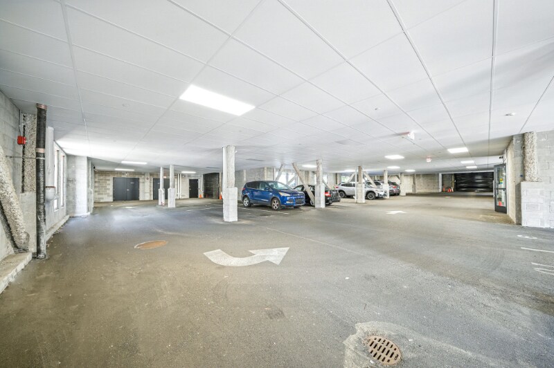 Building Photo - 25 2nd St