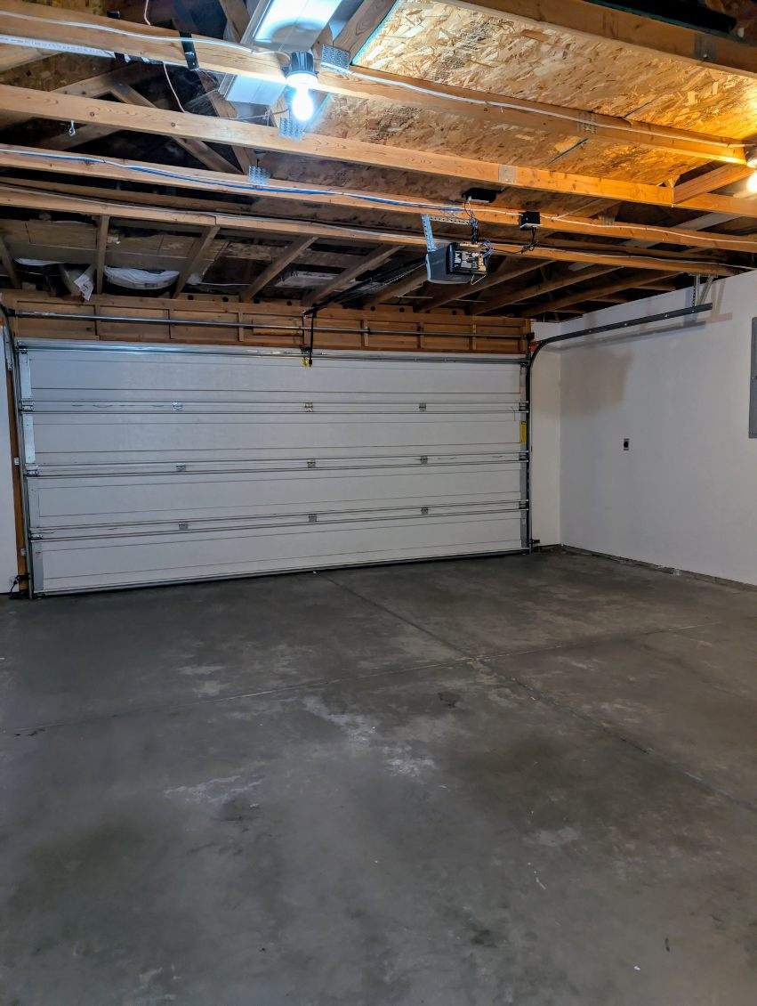 Building Photo - 4610 Seville Dr