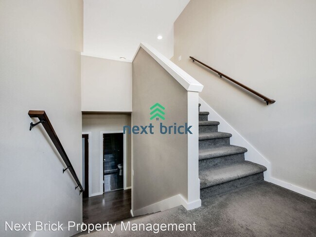 Building Photo - 5 br, 4 bath House - 12808 213th SE