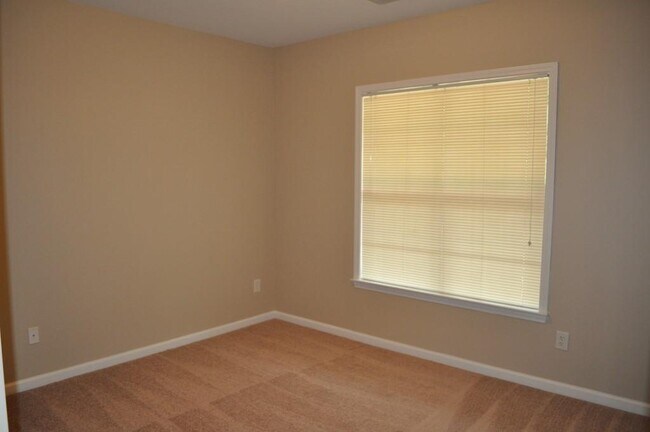 Building Photo - 1022 Thornborough Dr