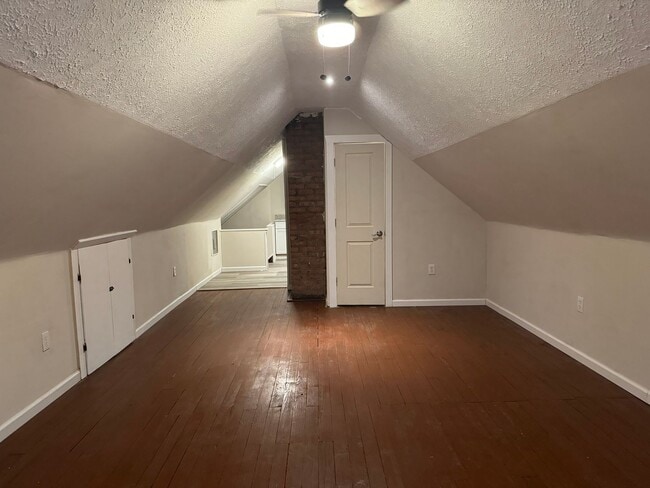 Building Photo - 2068 Waterbury Rd