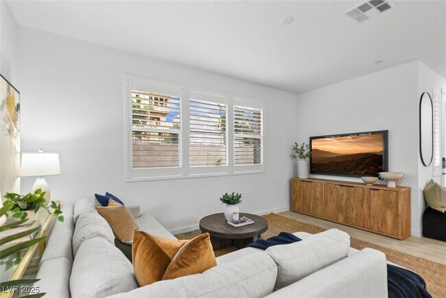 Building Photo - 1507 Hopeful Lark Ln