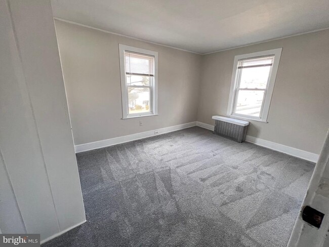 Building Photo - 629 White Horse Ave