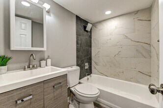 Building Photo - 831 Cedar Ave