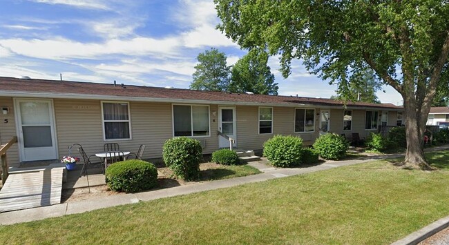Building Photo - 603 S Poe Rd