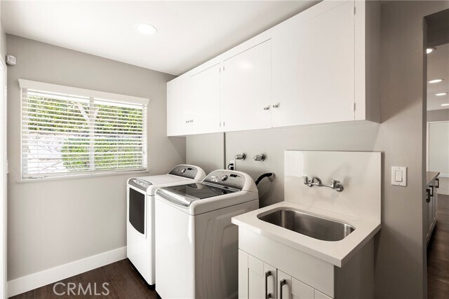 Building Photo - 1901 Altura Dr