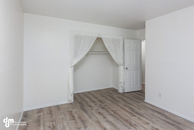 Building Photo - 2021 Farmer Pl