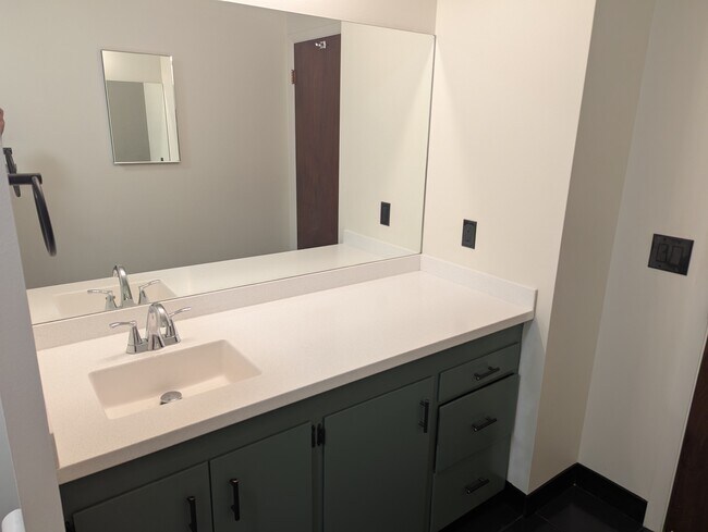 Building Photo - North Ogden Home