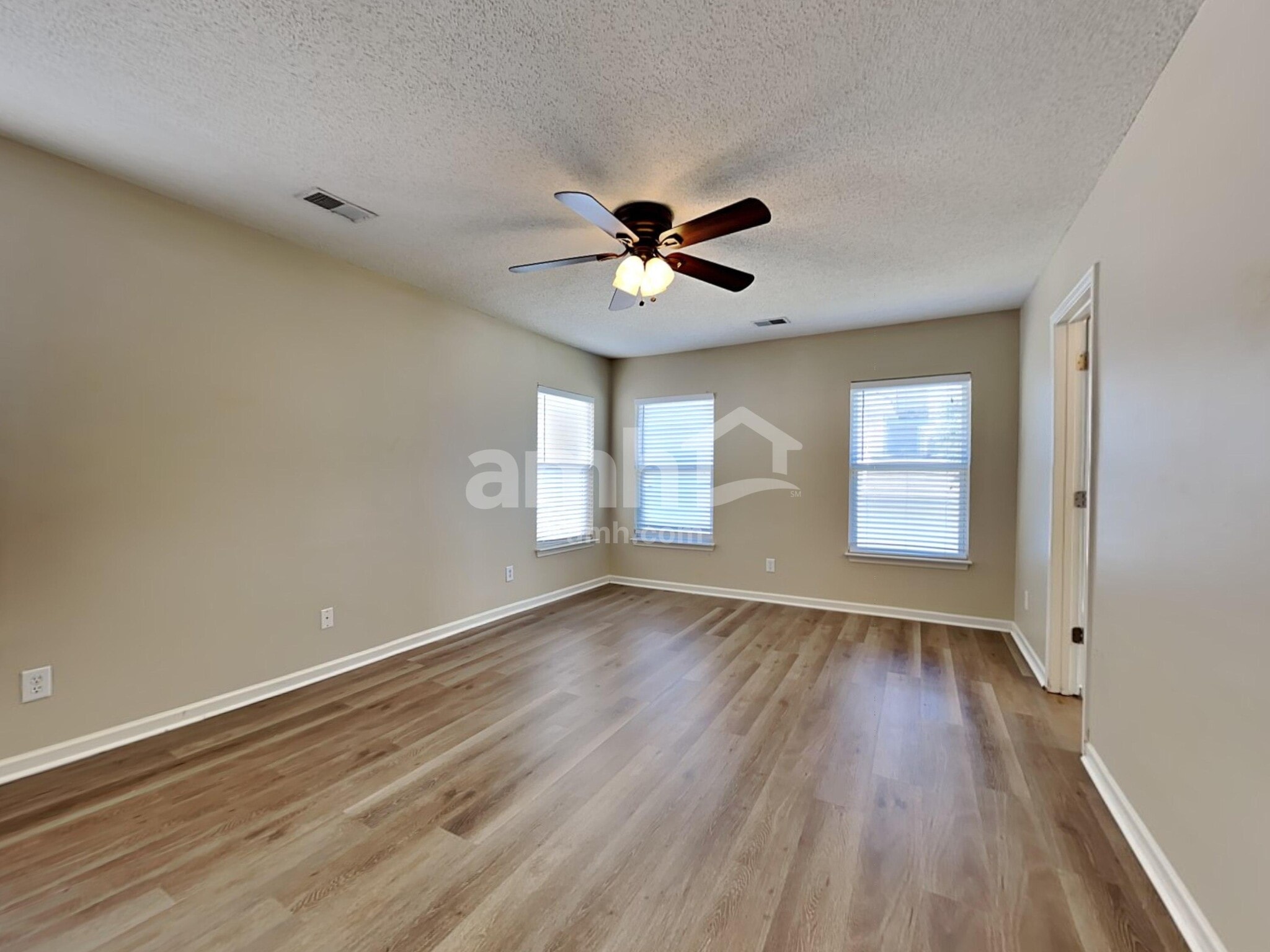 Building Photo - 186 Chemistry Cir