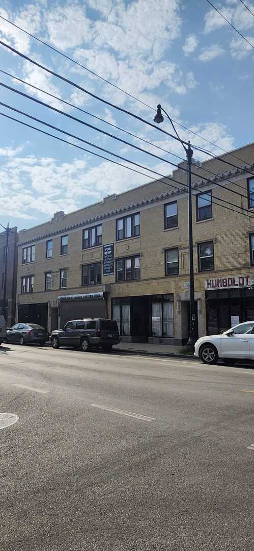 Primary Photo - 3009 W Armitage Ave