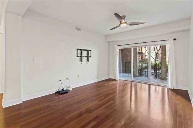 Building Photo - 200 River Vista Drive