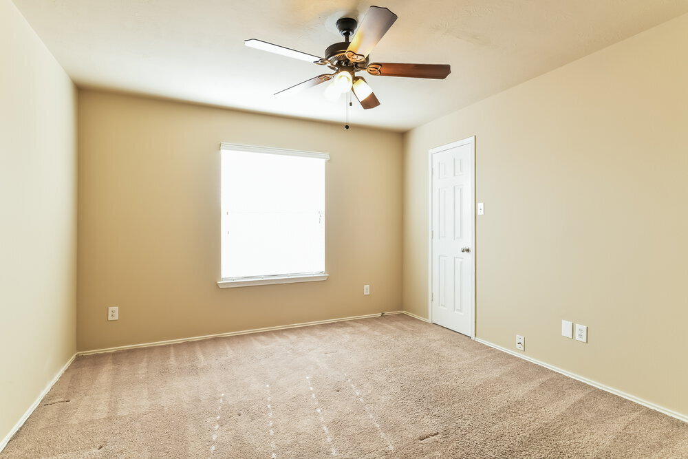 Building Photo - 2527 Floral Bloom Way