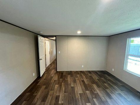 Building Photo - 151 Lakeside Garden Cir