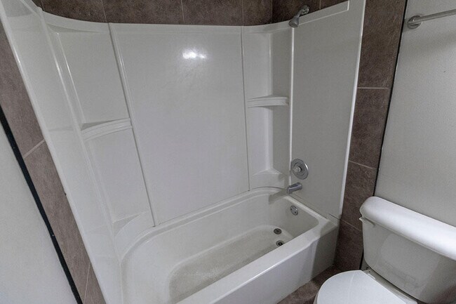 Building Photo - 216 Wheaton Ct