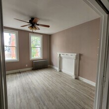 Building Photo - Charming 4BR/1.5BA Home | Modern Finishes | Open Layout | Heart of York City!