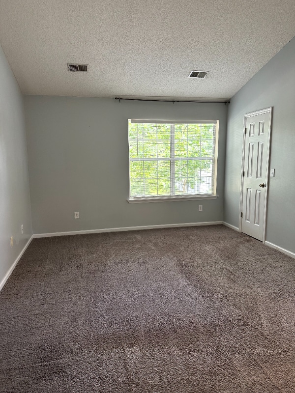 Building Photo - 233 Mossy Oak Way