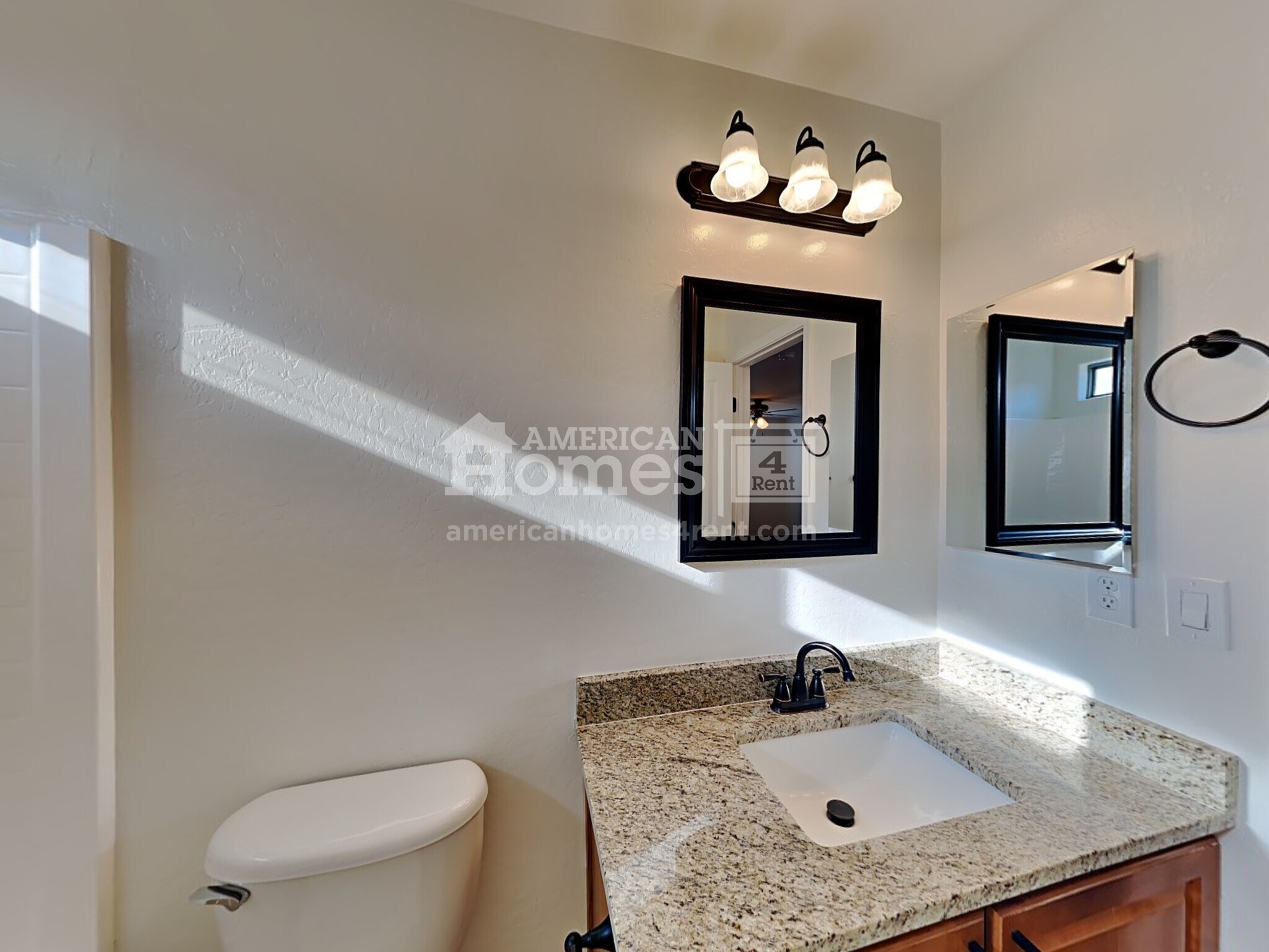 Building Photo - 17238 W Maui Ln