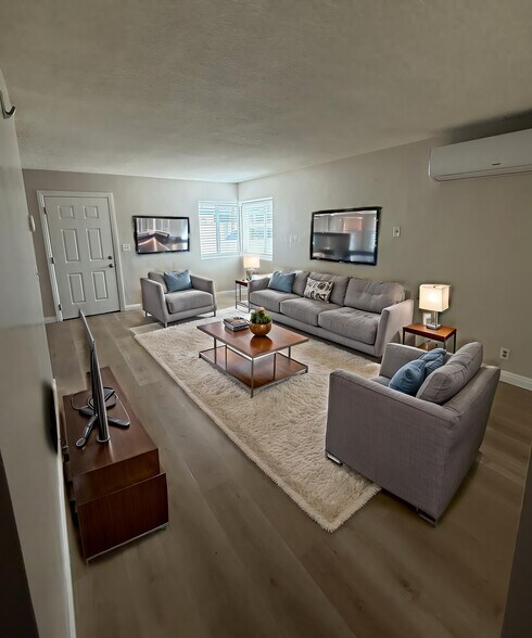 Building Photo - 503 W Linda Vista Ave