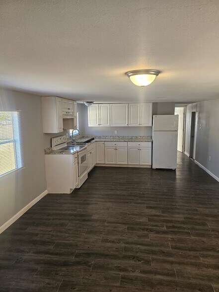 Building Photo - 15205 Pocmont Trail