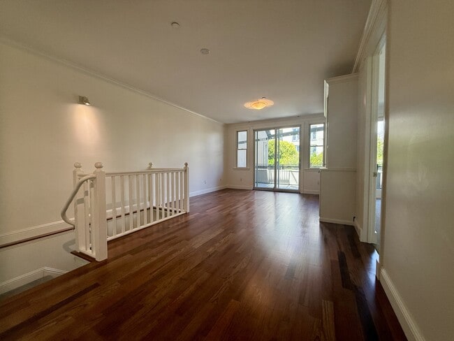 Building Photo - 3316 California St