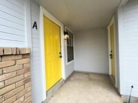 Building Photo - 12214 Thompkins Dr