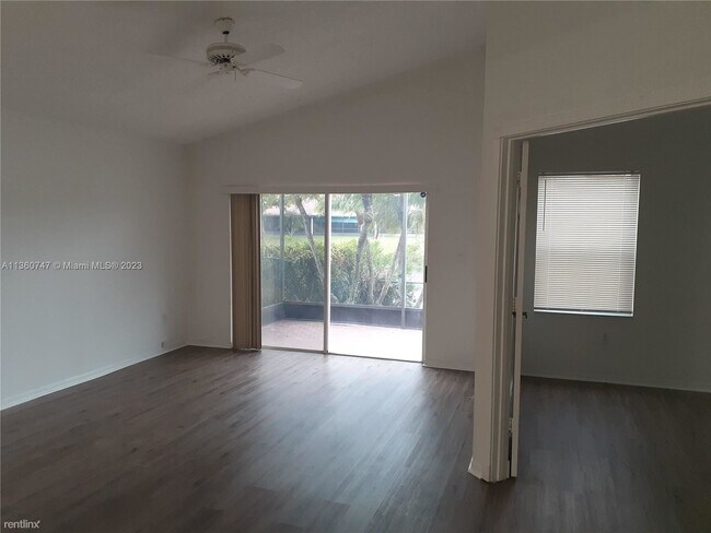 Building Photo - 4 br, 2.5 bath House - 245 Via Milan Ter