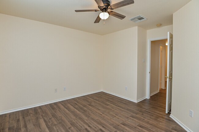 Building Photo - 16827 Bellmoor Ln