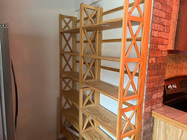 Building Photo - 69 Leroy Street