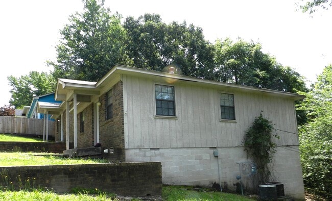 Building Photo - 200 Westfield Dr
