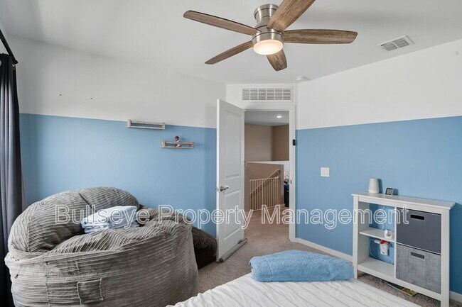 Building Photo - 40462 W Sunland Dr