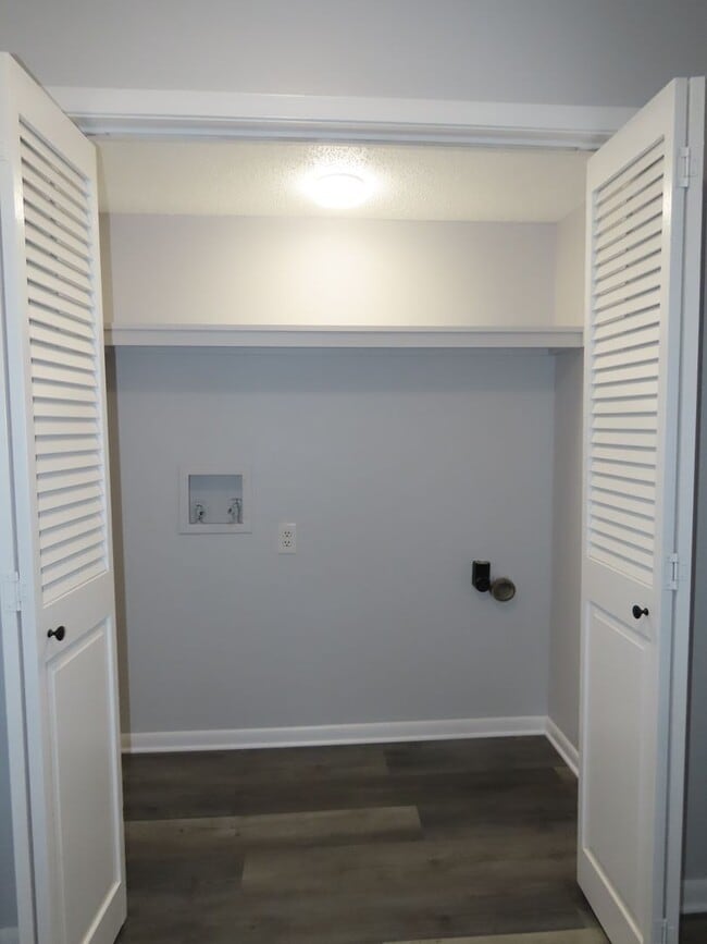 Building Photo - Whitehouse ISD - 3 Bedroom, 2 Bath Duplex, Lawn Care Provided!