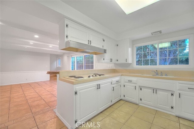 Building Photo - 3657 Sara Dr