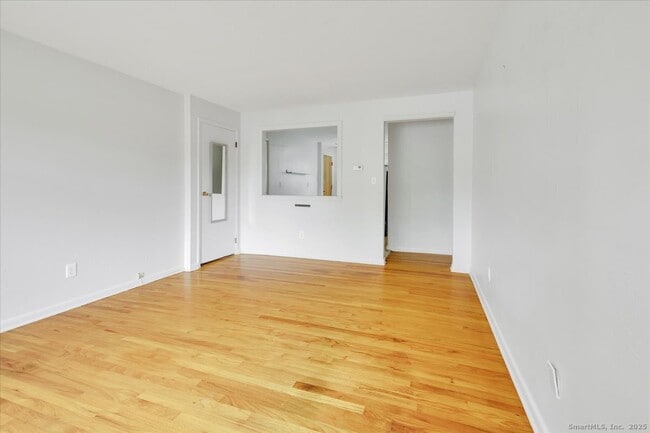 Building Photo - 63 Maynard St