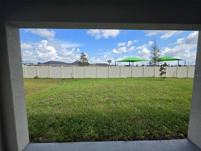 Building Photo - 4631 SW 88 Pl