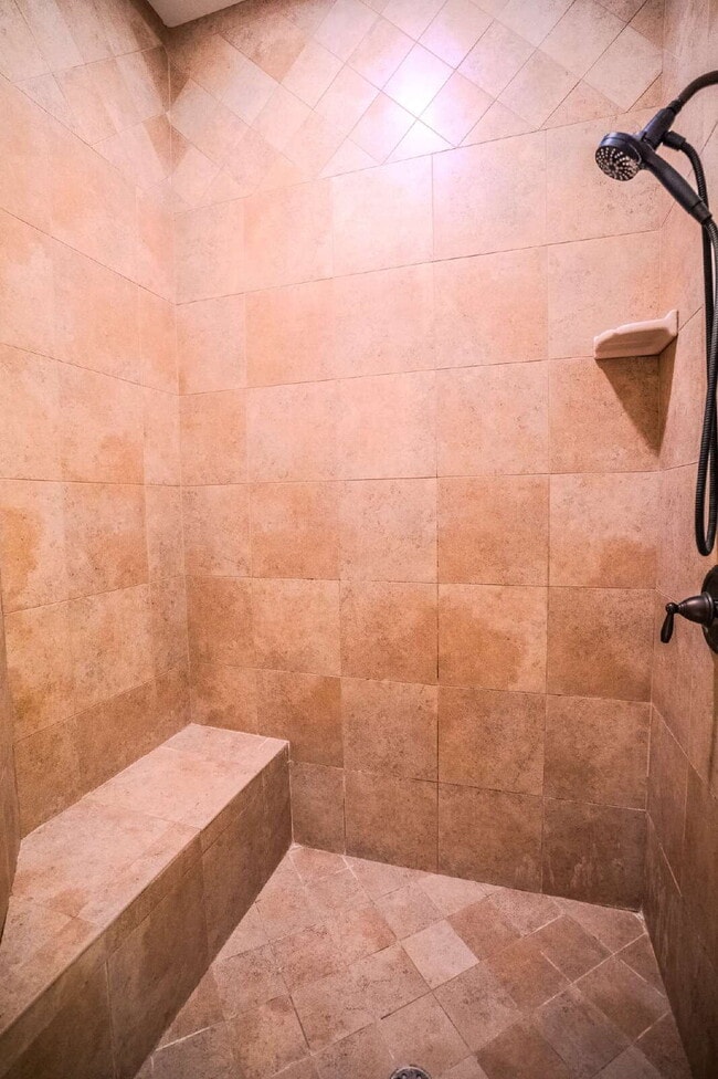 Building Photo - FULLY FURNISHED! 3 bed/3 bath luxury townhouse walking distance to FSU campus. Available Fall 2026!