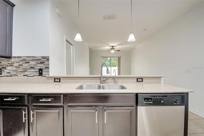 Building Photo - 9161 Shepton St