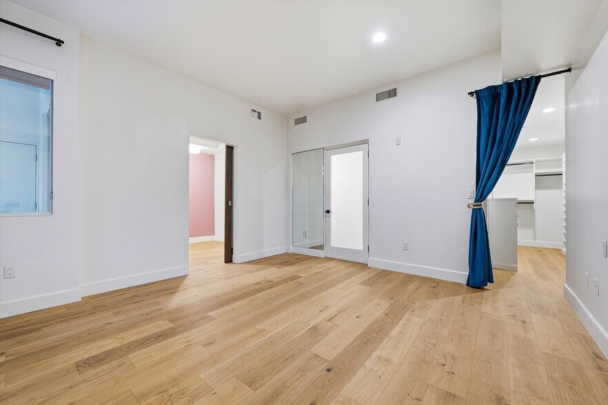 Building Photo - 1250 N Harper Ave