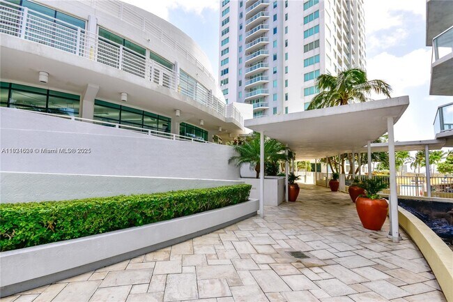 Building Photo - 244 Biscayne Blvd