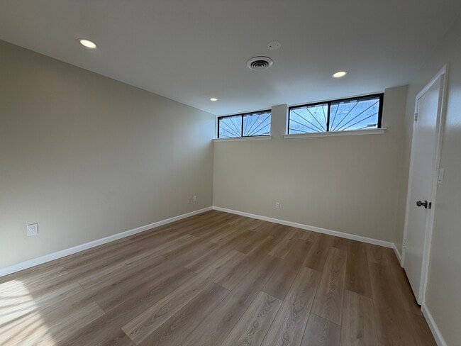 Building Photo - 1109 South St