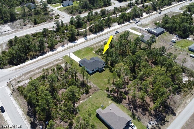 Building Photo - 3315 Sunshine Blvd N