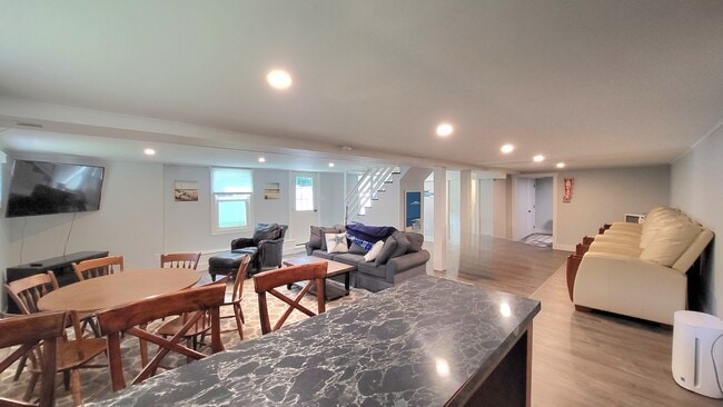 Building Photo - 285 Berwick Rd