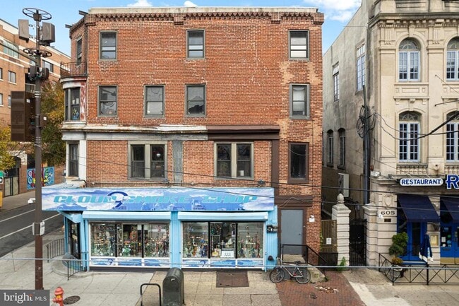 Building Photo - 252 South St