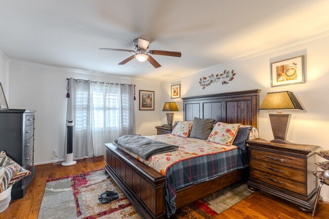 Building Photo - 6339 Del Monte Dr