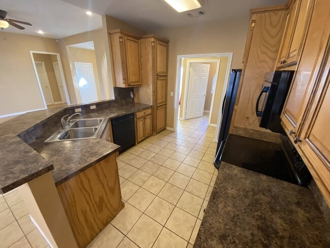 Building Photo - 6012 Remington N Cir