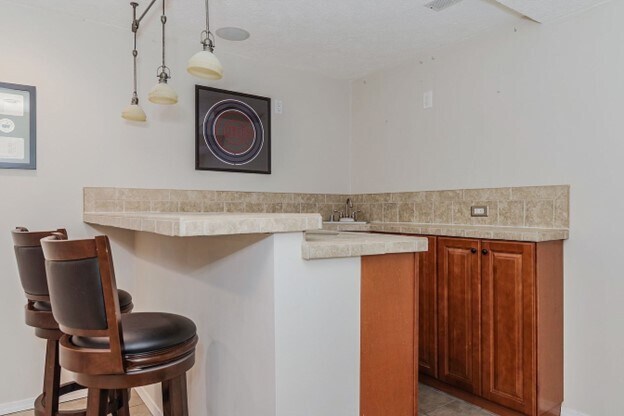 Building Photo - 244 Parktrail Rd