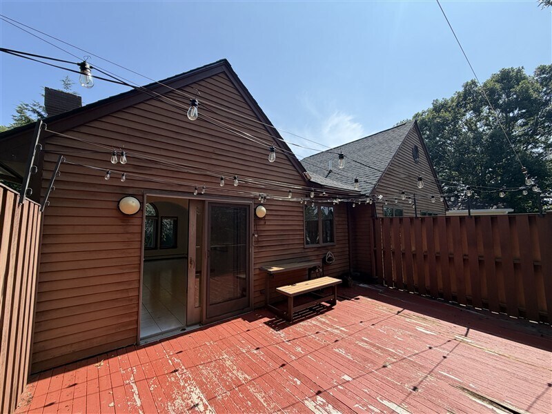 Building Photo - 116 Grove St