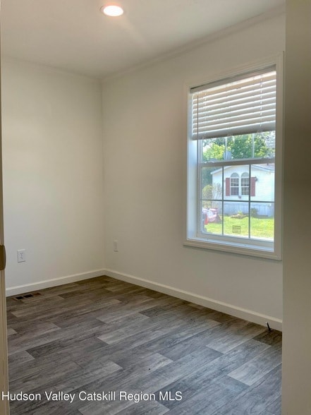Building Photo - 1154 US-9